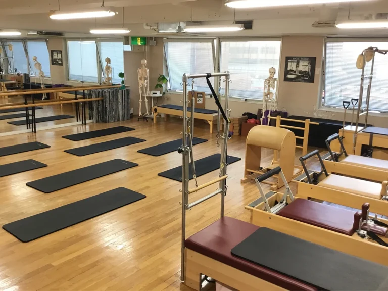 zen place pilates 江坂の店舗写真