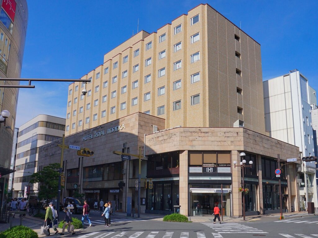 盛岡市菜園のホテルロイヤル盛岡周辺の街並み