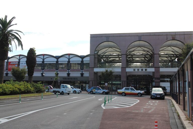 JR佐世保駅の駅舎