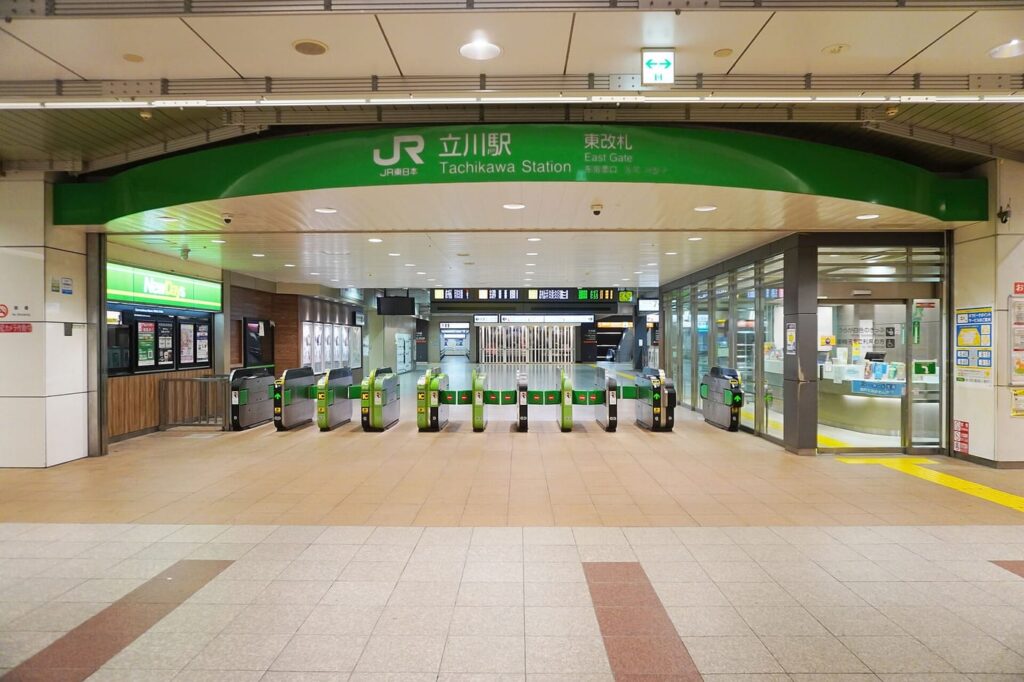立川・立飛の駅・周辺の街並み